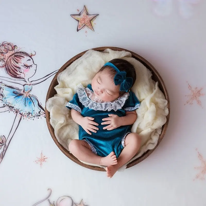 Round Posing Plate - Newborn Photography Props